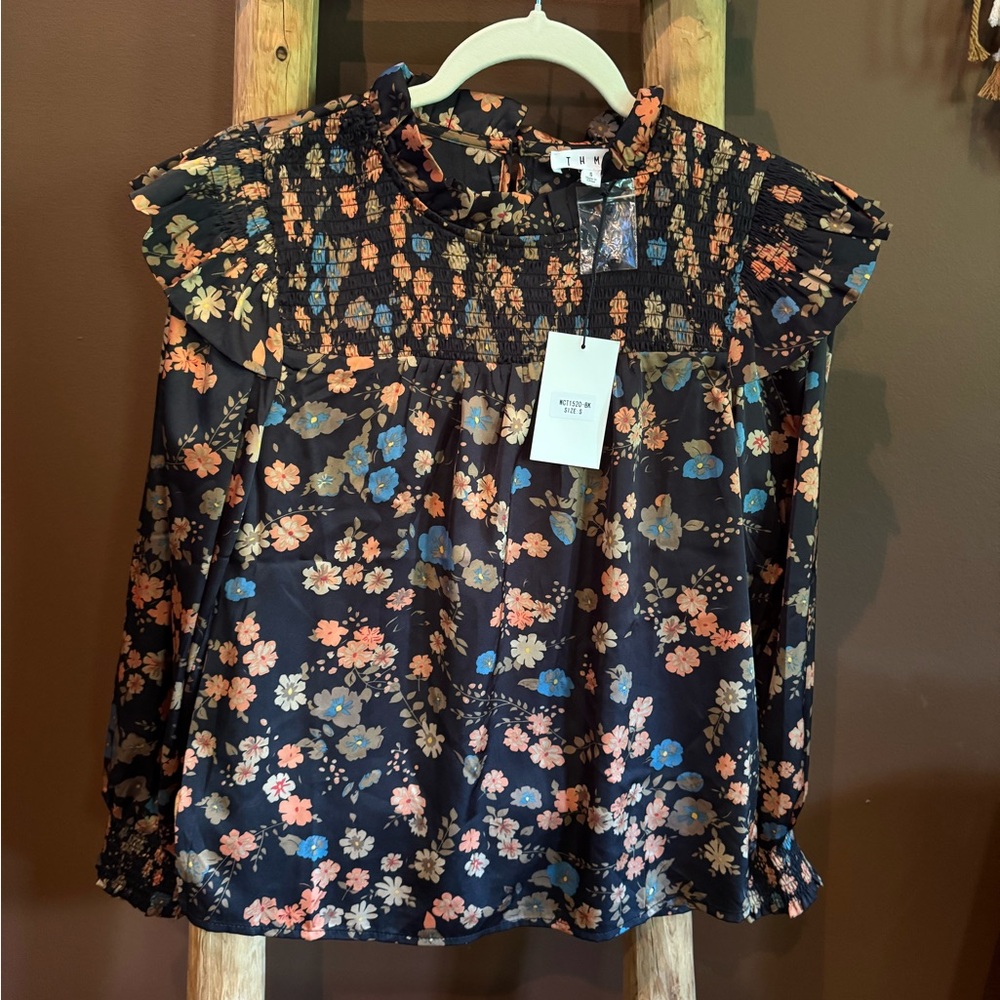 Floral Smocked Women's Top  NWT